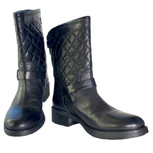 Aquatalia Black Quilted Heeled Boots